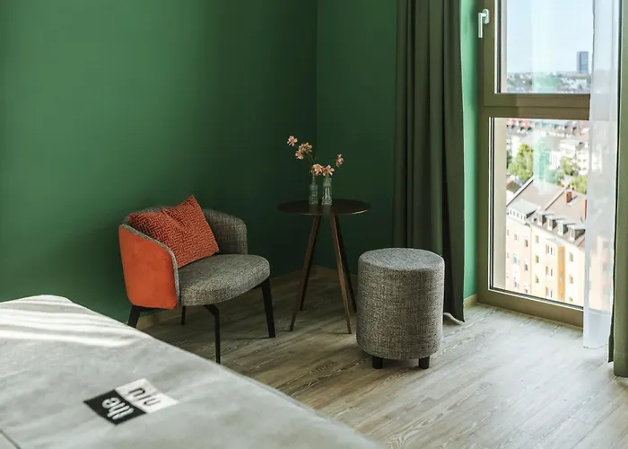 - The Niu Tab Main Station By Ihg Отель 3*