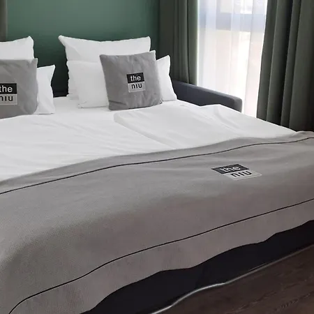 - The Niu Tab Main Station By Ihg Hotel Düsseldorf