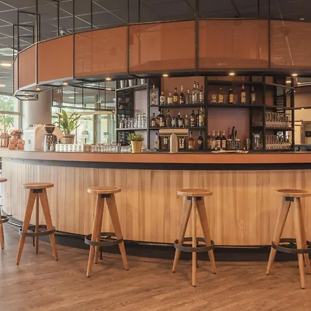 - The Niu Tab Main Station By Ihg 3* Dusseldorf