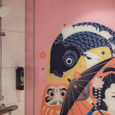 - The Niu Tab Main Station By Ihg Отель