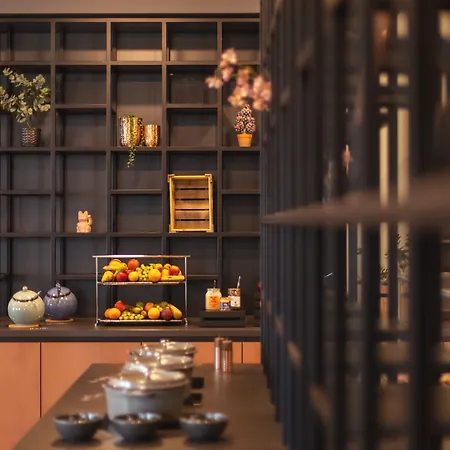 - The Niu Tab Main Station By Ihg デュッセルドルフ