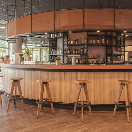 - The Niu Tab Main Station By Ihg Дюссельдорф