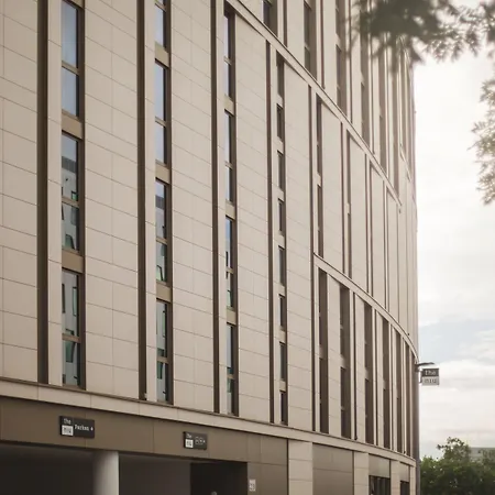 - The Niu Tab Main Station By Ihg デュッセルドルフ