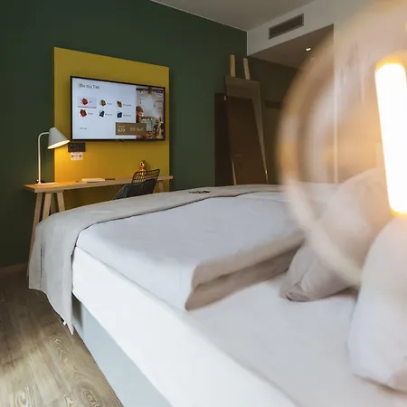 - The Niu Tab Main Station By Ihg Отель 3*