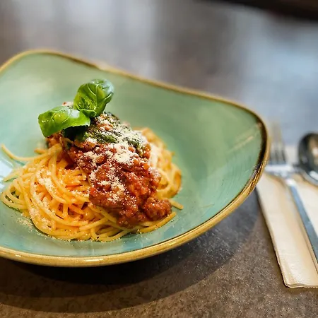 - The Niu Tab Main Station By Ihg 3*