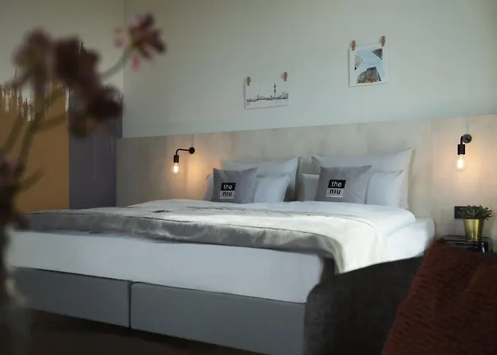 - The Niu Tab Main Station By Ihg Hotel Düsseldorf