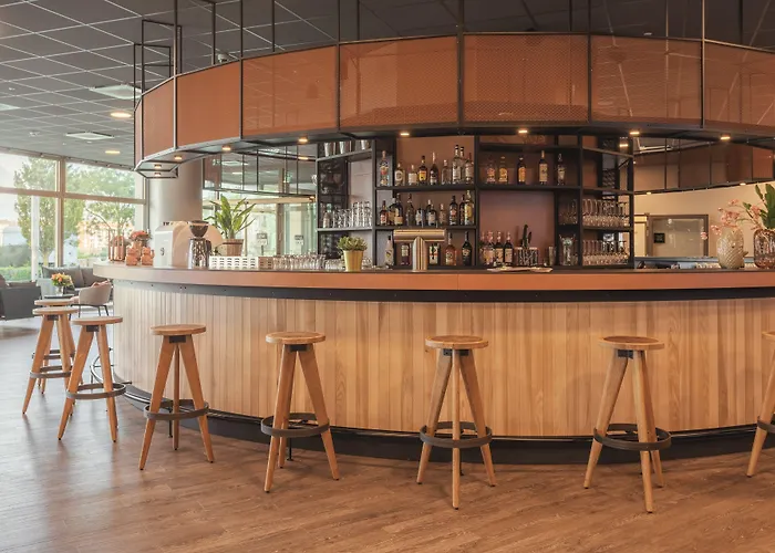 - The Niu Tab Main Station By Ihg デュッセルドルフ