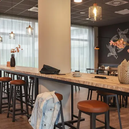 Hotel - The Niu Tab Main Station By Ihg