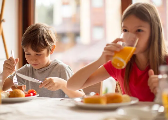 - The Niu Tab Main Station By Ihg Hotell 3*